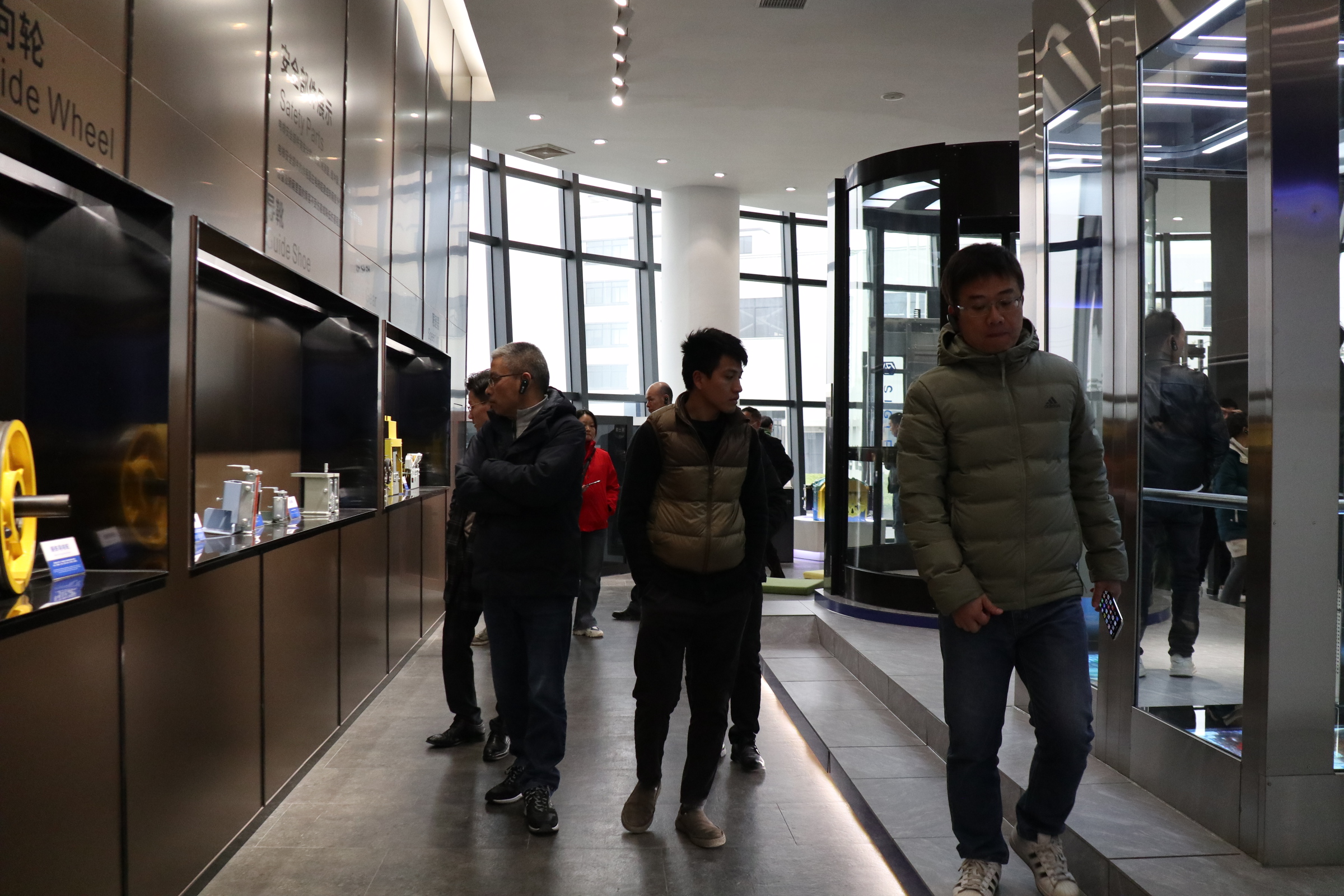 六層自建房電梯一般多少錢？考慮價格的建議都去選辛格林電梯！